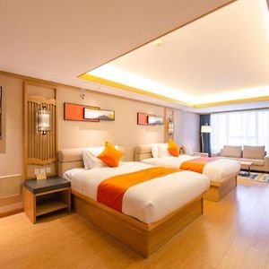 Premier Twin Room